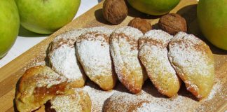 Μηλοπιτάκια