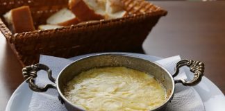 Σαγανάκι με Κασέρι