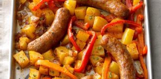 Πικάντικες πατάτες με λουκάνικα…