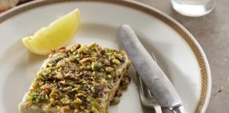 Φέτα Σαγανάκι με Φυστίκια Αιγίνης και Μαστίχα