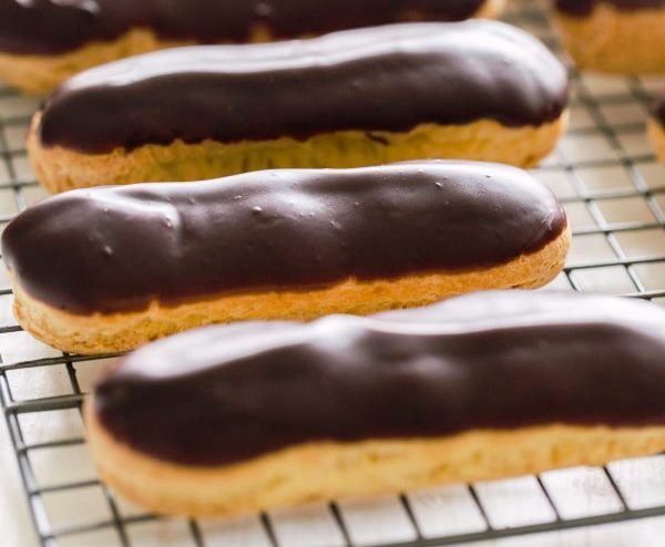 Classic-Eclairs-Recipe-3-600x900 κλασικά εκλέρ