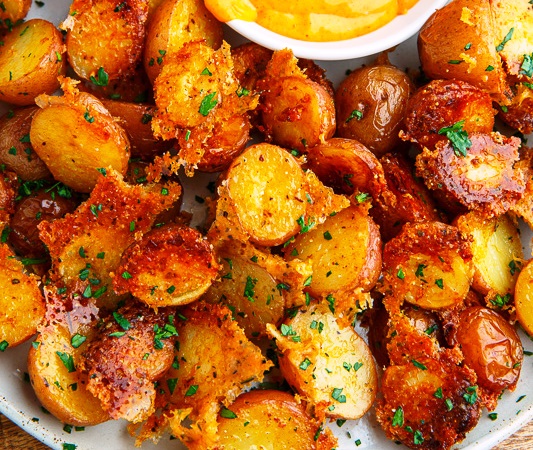 CrispyParmesanRoastPotatoes8006040