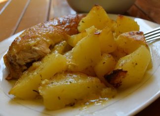 Κοτόπουλο με πατάτες στον φούρνο !! Σταθερή Αξία! Κοτόπουλο με πατάτες στον φούρνο