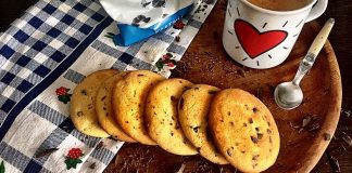 Μπισκότα βουτύρου με σταγόνες σοκολάτας ΙΟΝ