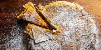 Φρέσκια γλυκιά κολοκυθόπιτα