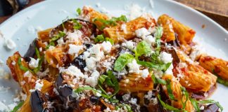 Ριγκατόνι με μελιτζάνα, βασιλικό και φέτα…Φτιάξτε το