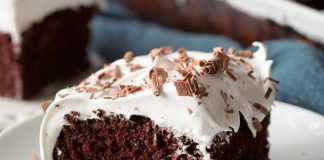 Κέικ Σοκολάτας με κρέμα Ταρτάρ