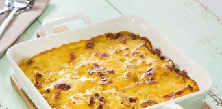 Πατάτες με Κιμά και Μπεσαμέλ τυριού-κάρυ