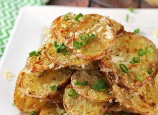 πατάτες με παρμεζάνα