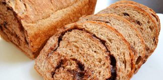 Στριφτό ψωμί με Σοκολάτα και Κανέλα