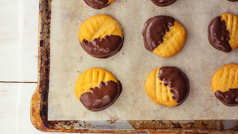 Chocolate-Dipped-Shortbread