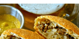 Ψωμάκια Γεμιστά με κιμά και κρεμμύδι