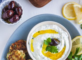 Κολοκυθοκεφτεδες με τζατζίκι1