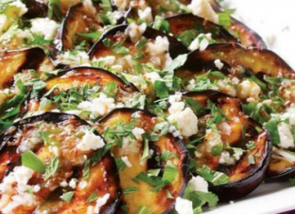 Ψητές μελιτζάνες σε σάλτσα βινεγκρέτ με σκόρδο κύμινο, φέτα & μυρωδικά