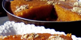 Γλυκό σιροπιαστό με καραμέλα