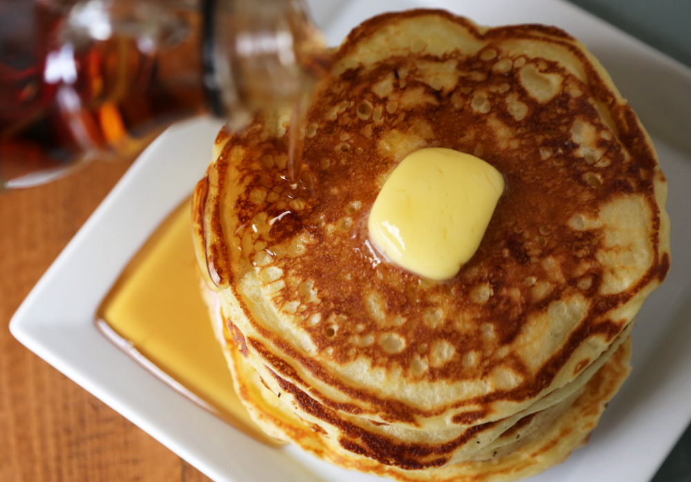 9eb853715e48d5aa_pancake-with-maple