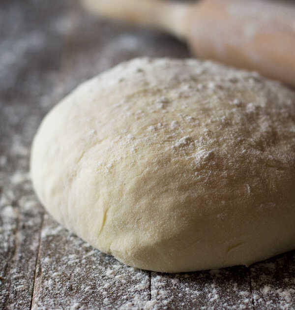 Instant-pizza-dough-4-600x900-inside-the-rustic-kitchen Ζύμη για Πίτσα