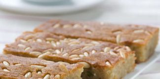 Συνταγή Σάμαλι (Εξαιρετικά σιροπιαστό κέικ με μαστίχα) σάμαλι