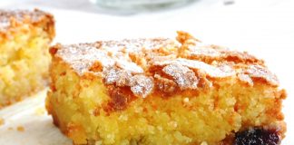 Κέικ αμυγδάλου με κεράσια