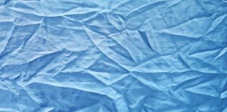 6 κόλπα για να βγαίνουν τα ρούχα σας λιγότερο τσαλακωμένα