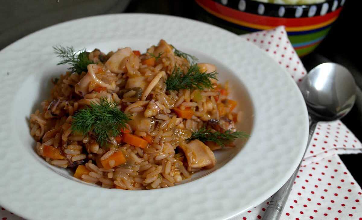 καλαμαράκια με ρυζι