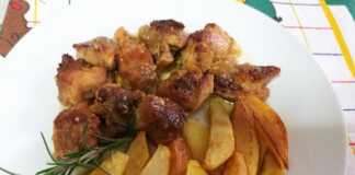 Χοιρινή τηγανιά… στο φούρνο αψί με χοιρινή τηγανιά στο φούρνο, με χρωματιστές πιπεριές και κρεμμύδια.