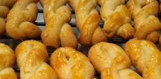 Κλασικά Κουλουράκια βουτύρου