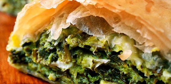 Σπανακοτυρόπιτα σε Ρολό Σπανακοτυρόπιτα σε Ρολό