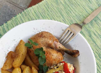 κοτοπουλο γεμιστο με φετα και πιπεριες στο φουρνο