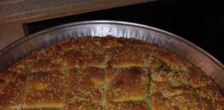 τσουκνιδόπρασοσπανακόπιτα