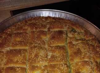 τσουκνιδόπρασοσπανακόπιτα