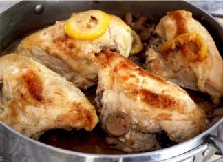 Κοτόπουλο λεμονάτο με σκόρδο και μανιτάρια