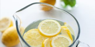 Νερό με Λεμόνι μύθοι και αλήθειες για την υγεία μας