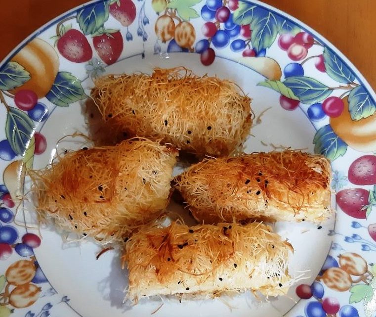 Τυροπιτάκια με φύλλο κανταΐφι1 Τυροπιτάκια με φύλλο κανταΐφι