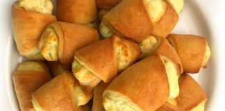 Τυροπιτάκια με χειροποιήτη ζύμη