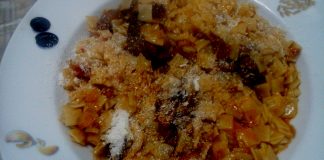 Γιουβέτσι με χυλοπίτες Γιουβέτσι με Χυλοπιτες