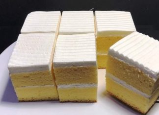 Κέικ με κρέμα ζαχαροπλαστικής