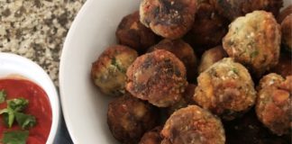 Κεφτέδες Μουσακά