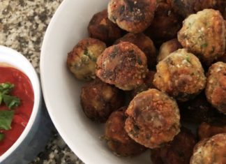 Κεφτέδες Μουσακά