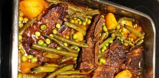 Μπριζόλες με φασολάκια κι αρακά