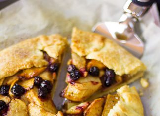 Πίτα με Mήλο και Αχλάδι