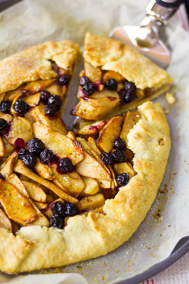 Πίτα με Mήλο και Αχλάδι Πίτα με Mήλο και Αχλάδι