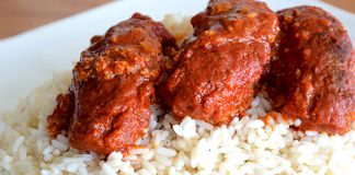 Σουτζουκάκια γεμιστά με τυρί Σουτζουκάκια γεμιστά