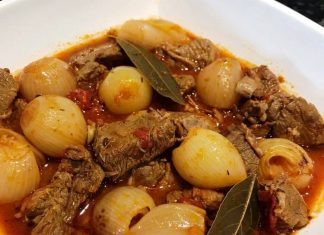Στιφάδο με μοσχάρι με πατάτες