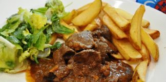 Συκωτάκια με σάλτσα γλυκού κρασιού