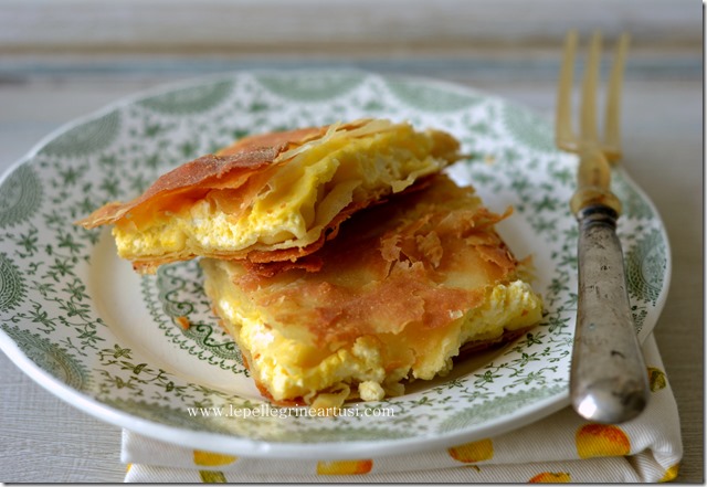 Τυρόπιτα με χειροποίητο Φύλλο Τυρόπιτα με χειροποίητο Φύλλο