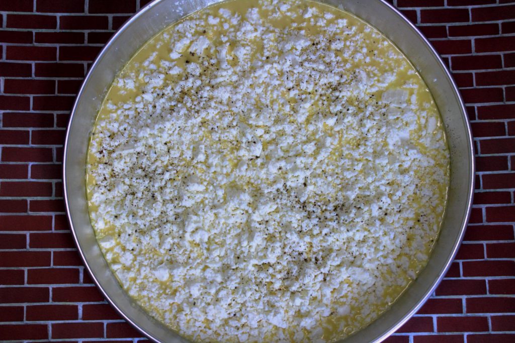 Πίτα με αλευρι και φέτα