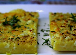 Πίτα με αλευρι και φέτα