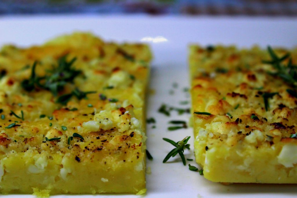 αλευρόπιτα1 Πίτα με αλευρι και φέτα