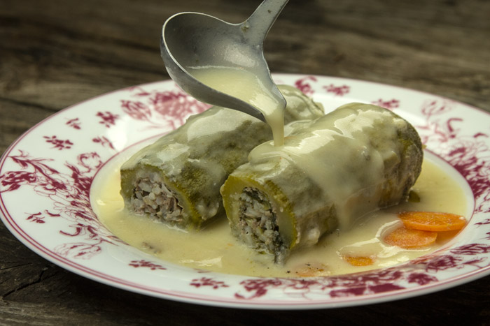 κολοκύθια με γέμιση τυριών και γαλοπούλας κολοκύθια με γέμιση τυριών και γαλοπούλας